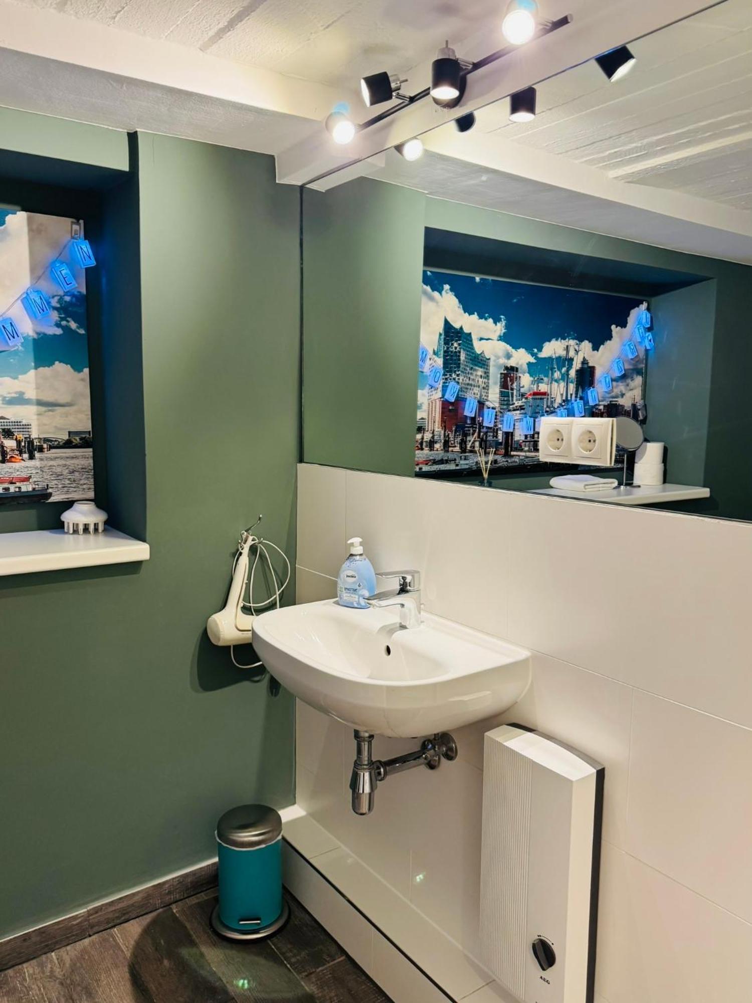 Urban Stay Hamburg - Apartments "Backbord" & "Steuerbord Mit Sauna" エクステリア 写真